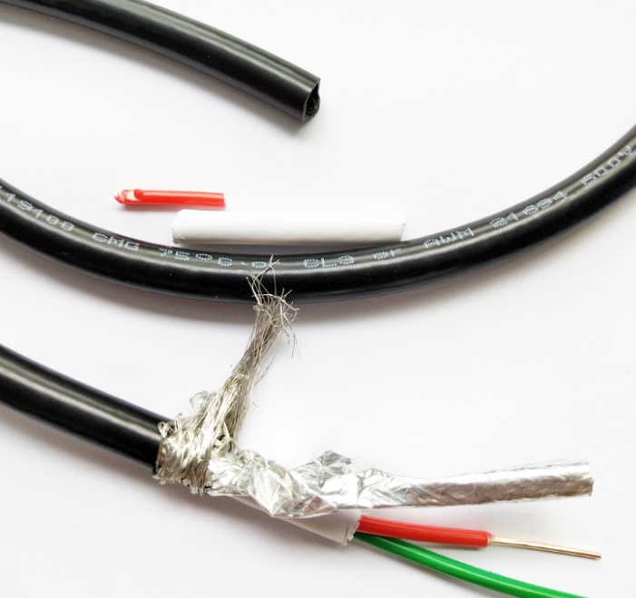 環(huán)市牌電線電纜廠家為大家來進行詳細(xì)講解夏季應(yīng)該怎么選擇電線電纜.jpg 環(huán)市牌電線電纜廠家為大家來進行詳細(xì)講解夏季應(yīng)該怎么選擇電線電纜.jpg